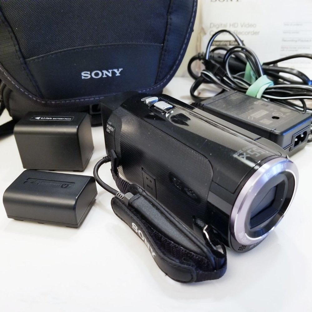 Sony HDR-CX380 Handycam 15GB Digital HD Video Camcorder